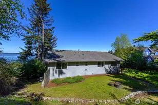 315 Marine Dr, Coupeville, WA 98239 - Photo 38