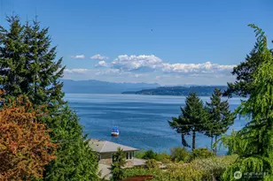 315 Marine Dr, Coupeville, WA 98239 - Photo 2