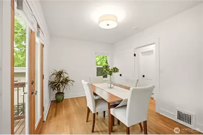 2208 NE 75th Street, Seattle, WA 98115 - Photo 12