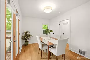 2208 NE 75th St, Seattle, WA 98115 - Photo 12