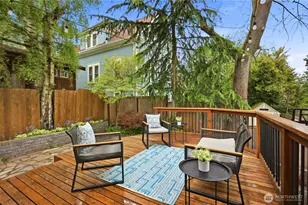 2208 NE 75th St, Seattle, WA 98115 - Photo 14
