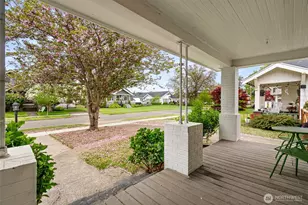 809 Sumner Ave, Sumner, WA 98390 - Photo 2