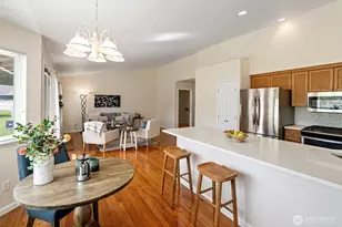 902 NW Leisure Ln, Bremerton, WA 98311 - Photo 4