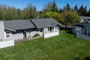 902 NW Leisure Ln, Bremerton, WA 98311 - Photo 2
