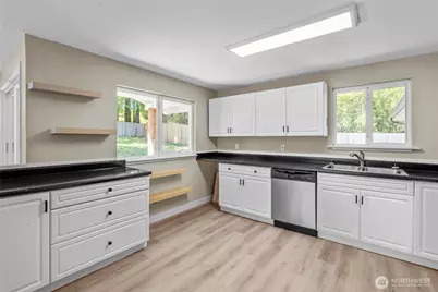 7731 Mazama Street SW, Olympia, WA 98512 - Photo 12