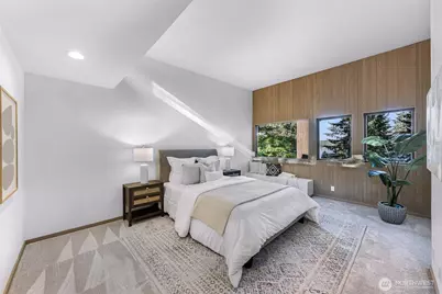 2261 W Lake Sammamish Parkway SE, Bellevue, WA 98008 - Photo 30