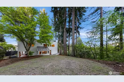 2261 W Lake Sammamish Parkway SE, Bellevue, WA 98008 - Photo 38