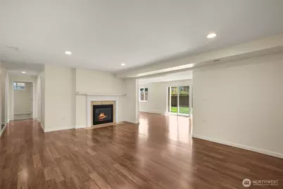 16204 Main Street, Bellevue, WA 98008 - Photo 4
