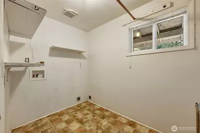 37214 Allen Road S, Roy, WA 98580 - Photo 8