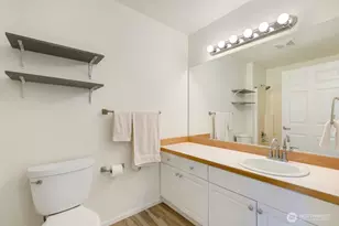 2101 N 55th St, Seattle, WA 98103 - Photo 16