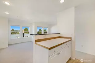2101 N 55th St, Seattle, WA 98103 - Photo 14