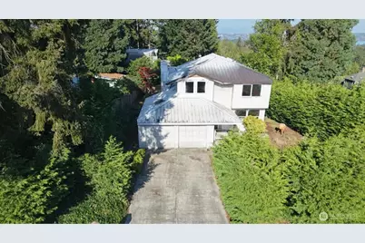 2915 98th Avenue NE, Clyde Hill, WA 98004 - Photo 1