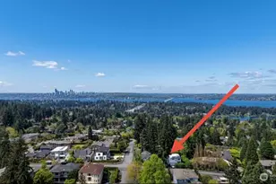 2915 98th Ave NE, Clyde Hill, WA 98004 - Photo 2