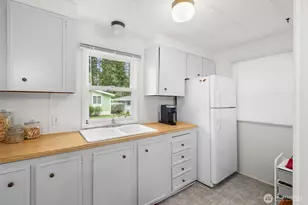 600 NE Lincoln Rd, Poulsbo, WA 98370 - Photo 12