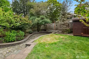 4045 2nd Ave NE, Seattle, WA 98105 - Photo 22