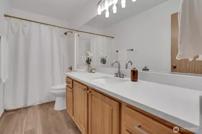 17910 Panorama Boulevard E, Bonney Lake, WA 98391 - Photo 14