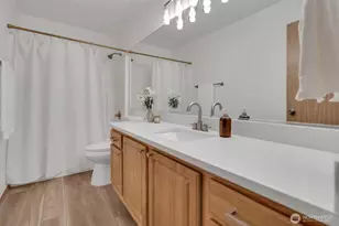 17910 Panorama Blvd E, Bonney Lake, WA 98391 - Photo 14