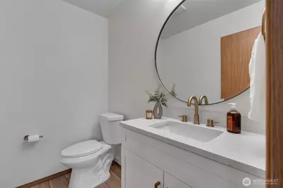 17910 Panorama Boulevard E, Bonney Lake, WA 98391 - Photo 8