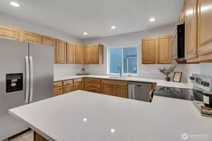 17910 Panorama Blvd E, Bonney Lake, WA 98391 - Photo 10