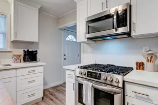 1626 39th Ave E, Seattle, WA 98112 - Photo 16
