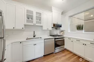 10042 Main St, Bellevue, WA 98004 - Photo 6