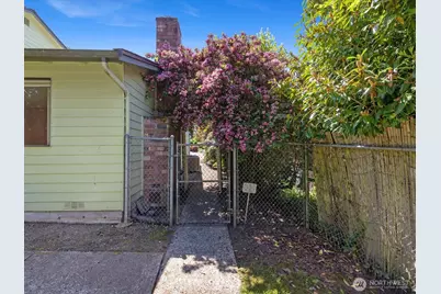 12314 NE 162nd Street, Bothell, WA 98011 - Photo 36