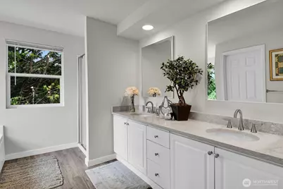 25052 SE 43rd Way, Sammamish, WA 98029 - Photo 18