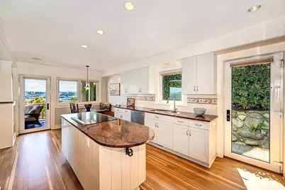 1712 Arch Avenue SW, Seattle, WA 98116 - Photo 12
