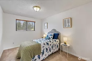 7918 W Glen Dr, Everett, WA 98203 - Photo 12