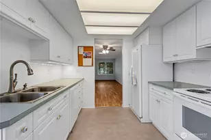8610 Onyx Dr SW, Lakewood, WA 98498 - Photo 10