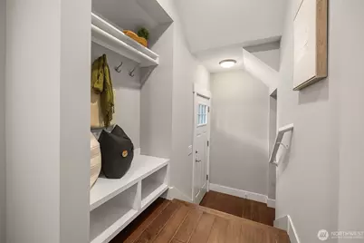 814 23rd Avenue E, Seattle, WA 98112 - Photo 22
