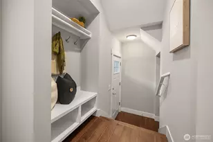 814 23rd Ave E, Seattle, WA 98112 - Photo 22