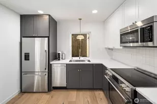 4028 5th Ave NE, Seattle, WA 98105 - Photo 10