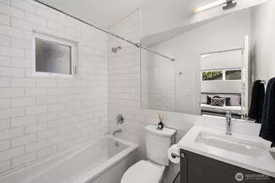 4028 5th Avenue NE, Seattle, WA 98105 - Photo 28