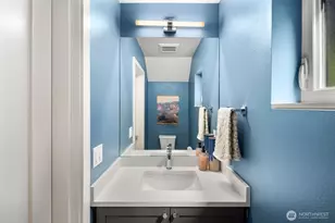 4028 5th Ave NE, Seattle, WA 98105 - Photo 16