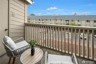 1319 S Puget Dr, Renton, WA 98055 - Photo 16