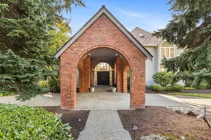 20421 NE 66th Ct, Redmond, WA 98053 - Photo 2