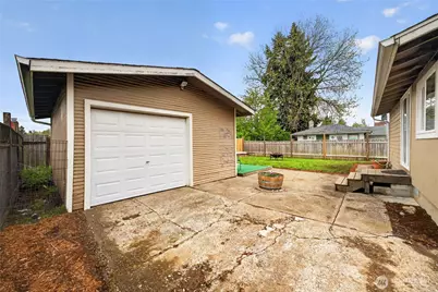 1203 W Main St, Centralia, WA 98531 - Photo 4