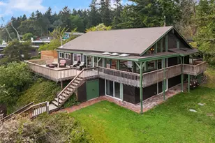 13725 SW Pohl Rd, Vashon, WA 98070 - Photo 2