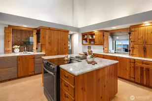 13725 SW Pohl Rd, Vashon, WA 98070 - Photo 10