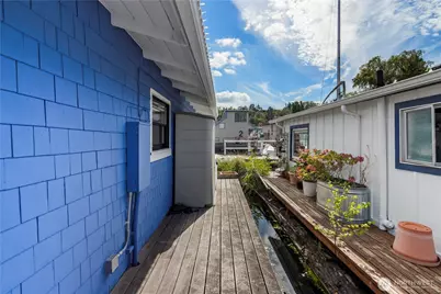2818 Boyer Avenue E #6, Seattle, WA 98102 - Photo 36
