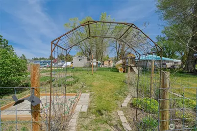 316 S Columbia Avenue, Waterville, WA 98858 - Photo 8