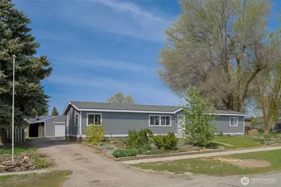 316 S Columbia Avenue, Waterville, WA 98858 - Photo 2