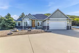 308 Kray Ike Ct, Wenatchee, WA 98801 - Photo 2