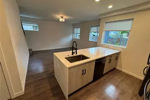 919 N 103rd St, Seattle, WA 98133 - Photo 14