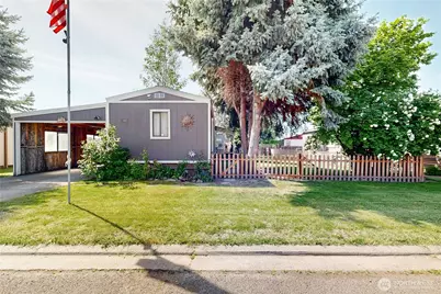 968 NE Empire Street, College Place, WA 99324 - Photo 2