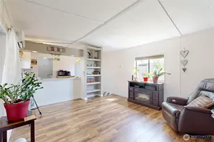 968 NE Empire St, College Place, WA 99324 - Photo 4