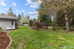 12921 208th Ave Ct E, Bonney Lake, WA 98391 - Photo 30