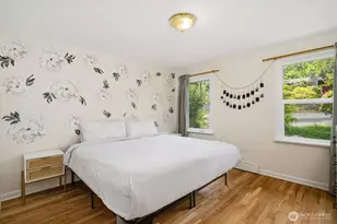 4037 NE 109th St, Seattle, WA 98125 - Photo 12