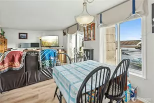 270 SE Barrington Dr, Oak Harbor, WA 98277 - Photo 8